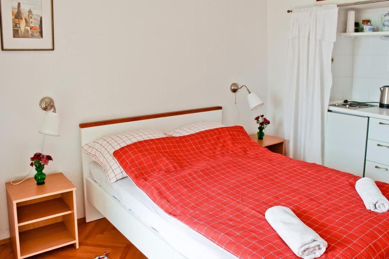 Apartments By The Sea Podgora, Makarska - 6787 エクステリア 写真